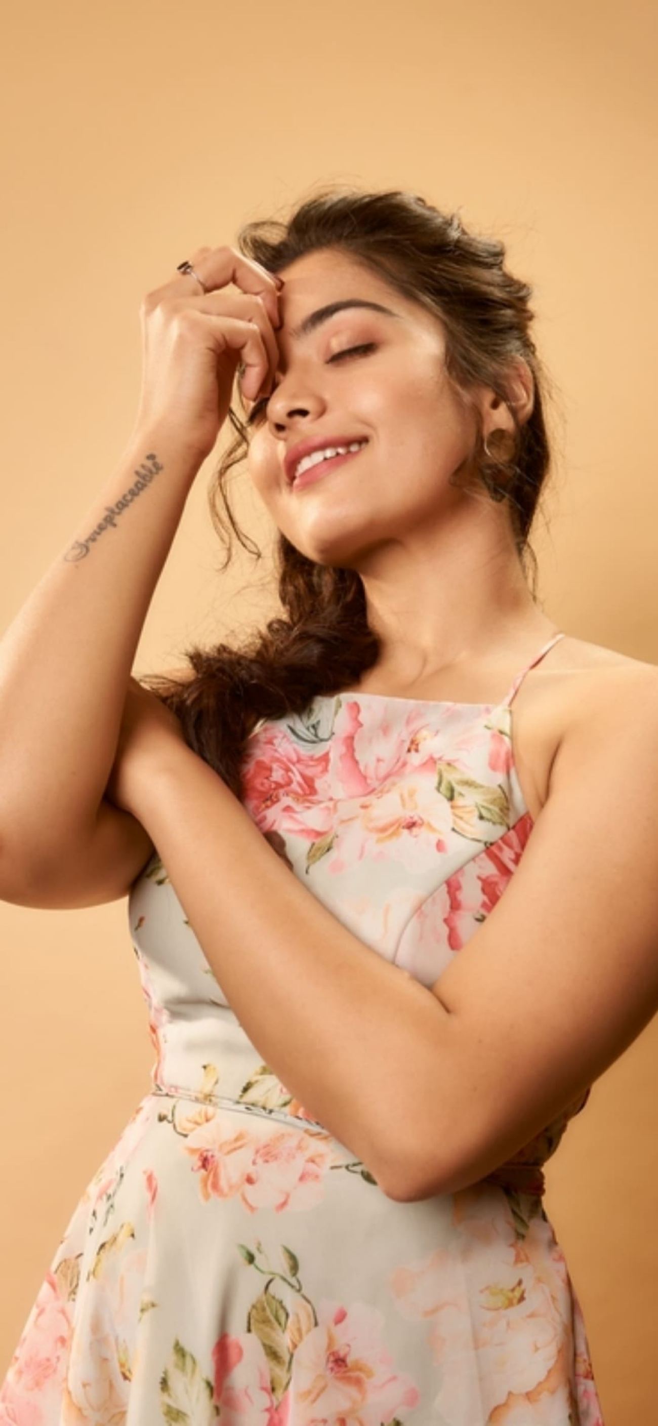 Rashmika Mandanna Wallpaper For Mobile