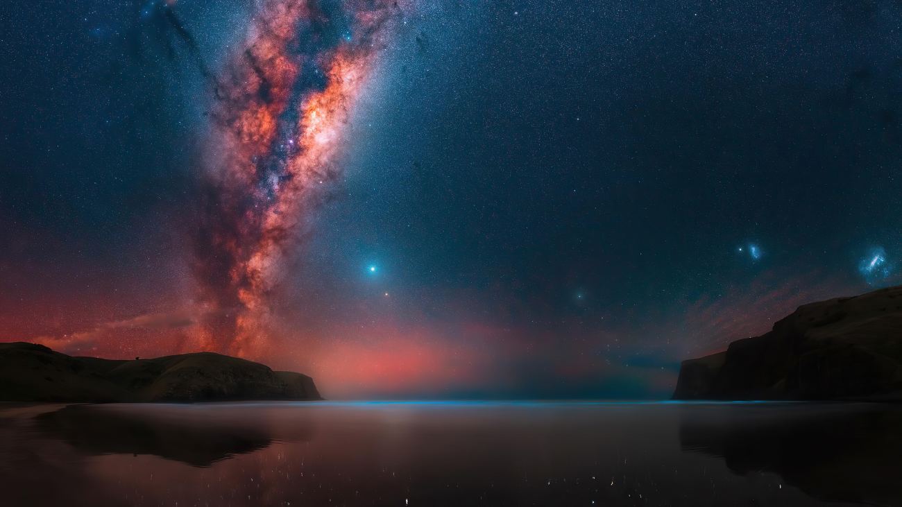 Milky Way Rises At A Remote Bay Near Christchurch 4k